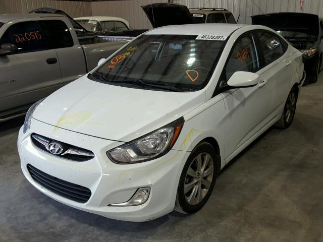 KMHCU4AEXCU194743 - 2012 HYUNDAI ACCENT WHITE photo 2