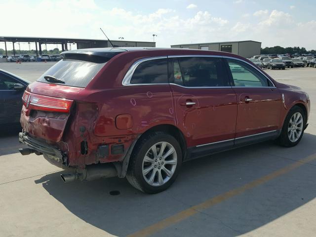2LMHJ5AT8DBL53368 - 2013 LINCOLN MKT RED photo 4
