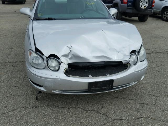 2G4WC532851318984 - 2005 BUICK LACROSSE C SILVER photo 9