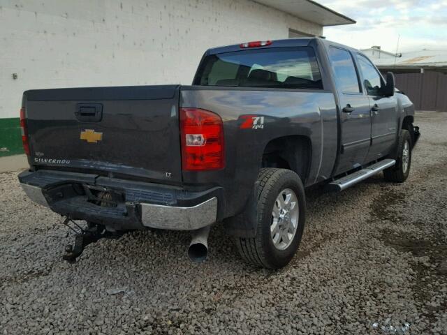 1GC4K0C88BF201027 - 2011 CHEVROLET SILVERADO GRAY photo 4