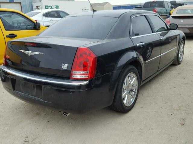 2C3LA63H78H273947 - 2008 CHRYSLER 300C BLACK photo 4