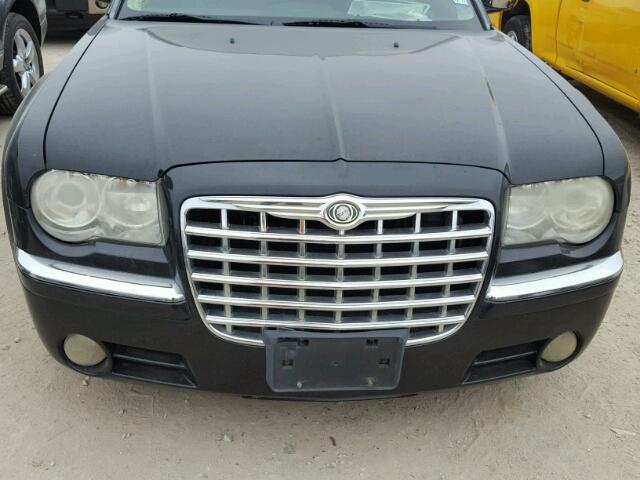 2C3LA63H78H273947 - 2008 CHRYSLER 300C BLACK photo 9