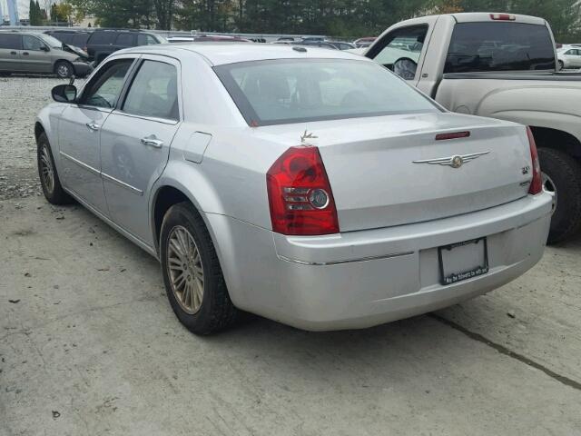 2C3CA5CVXAH297049 - 2010 CHRYSLER 300 TOURIN SILVER photo 3