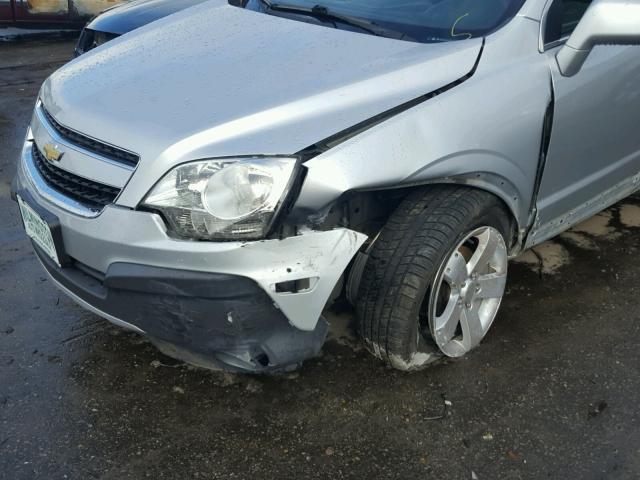 3GNAL2EK4CS564644 - 2012 CHEVROLET CAPTIVA SP SILVER photo 9