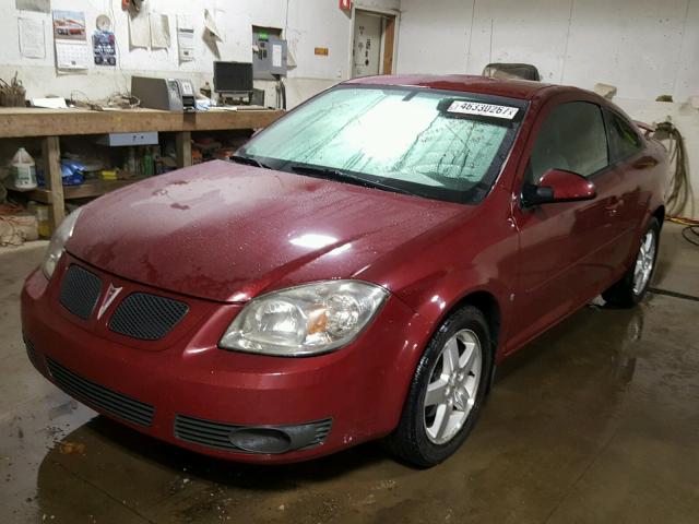 1G2AL15F677112290 - 2007 PONTIAC G5 RED photo 2