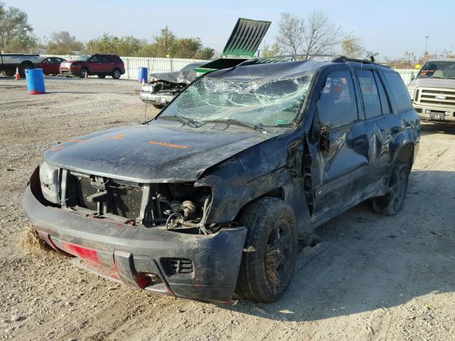 1GNDT13S242118855 - 2004 CHEVROLET TRAILBLAZE GREEN photo 2