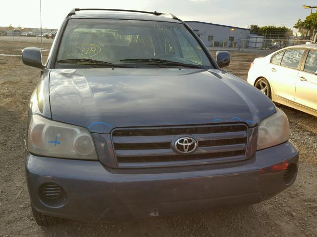 JTEDD21A740090760 - 2004 TOYOTA HIGHLANDER BLUE photo 9