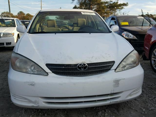 4T1BE32K44U282275 - 2004 TOYOTA CAMRY LE WHITE photo 9