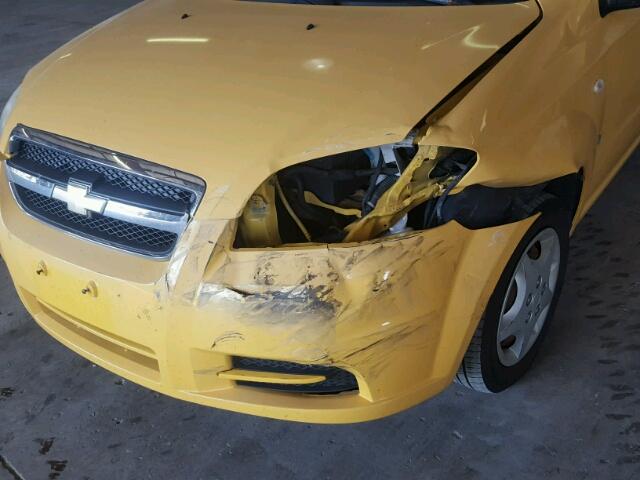KL1TD56668B162555 - 2008 CHEVROLET AVEO BASE Żółty zdjęcie 9