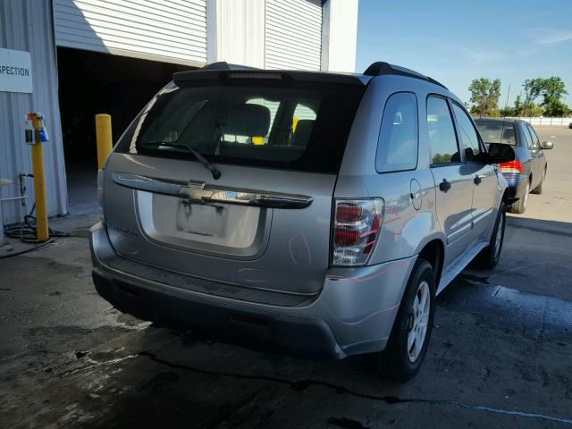 2CNDL13F856152312 - 2005 CHEVROLET EQUINOX LS SILVER photo 4