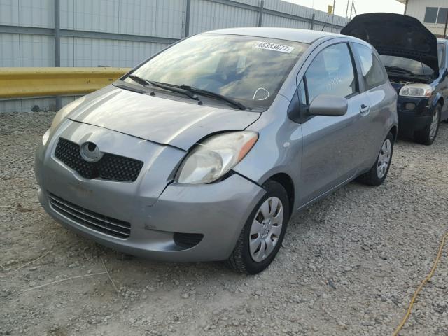 JTDJT923X75056600 - 2007 TOYOTA YARIS SILVER photo 2