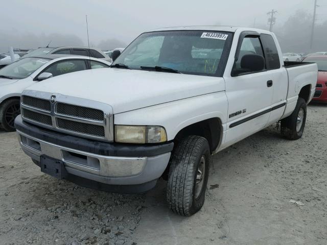 3B7HF13Z1YM200542 - 2000 DODGE RAM 1500 WHITE photo 2