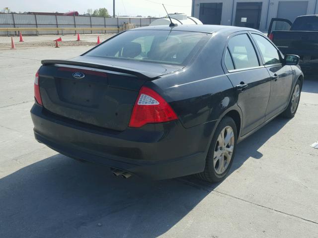 3FAHP0HA6CR246735 - 2012 FORD FUSION SE CHARCOAL photo 4