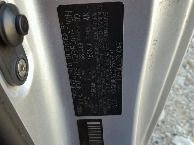 KNAFU6A21D5677971 - 2013 KIA FORTE EX SILVER photo 10