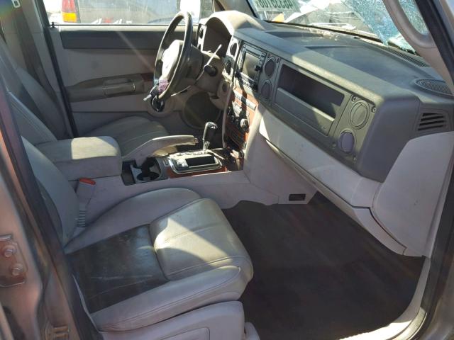 1J8HG58296C139559 - 2006 JEEP COMMANDER Bej foto 5