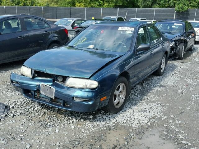 1N4BU31D1TC141569 - 1996 NISSAN ALTIMA XE GREEN photo 2