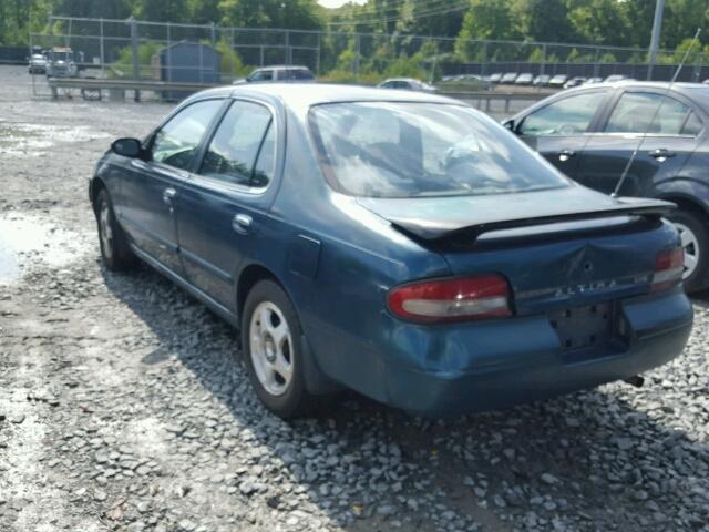 1N4BU31D1TC141569 - 1996 NISSAN ALTIMA XE GREEN photo 3