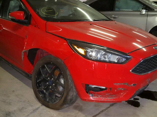 1FADP3K2XGL325928 - 2016 FORD FOCUS SE RED photo 9