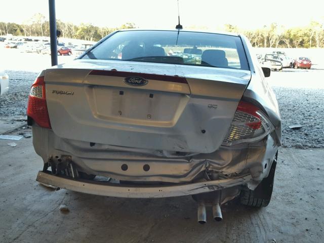 3FAHP0HA3CR330835 - 2012 FORD FUSION SE SILVER photo 9