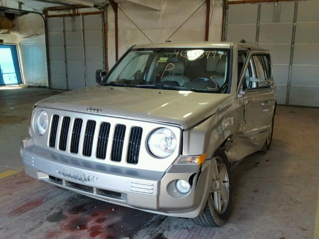 1J4NF4GB7AD623882 - 2010 JEEP PATRIOT LI GOLD photo 2