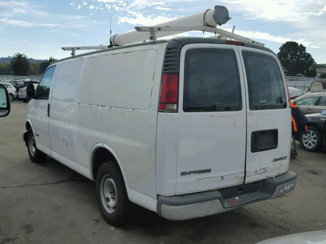 1GCFG25WXY1167986 - 2000 CHEVROLET EXPRESS G2 WHITE photo 3