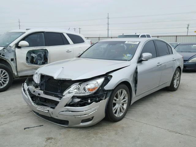 KMHGC46F39U055214 - 2009 HYUNDAI GENESIS 4. SILVER photo 2