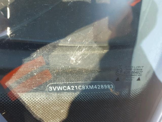 3VWCA21C8XM428983 - 1999 VOLKSWAGEN NEW BEETLE 银色 照片 10