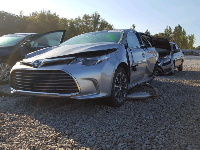4T1BK1EB8JU285359 - 2018 TOYOTA AVALON XLE SILVER photo 2