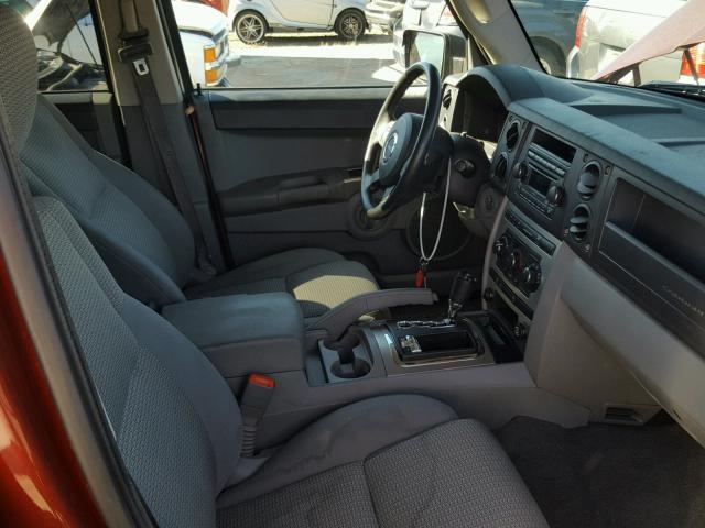 1J8HG48P37C545716 - 2007 JEEP COMMANDER BURGUNDY photo 5