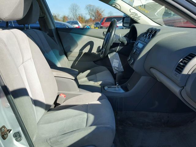 1N4AL21E29N525987 - 2009 NISSAN ALTIMA SILVER photo 5