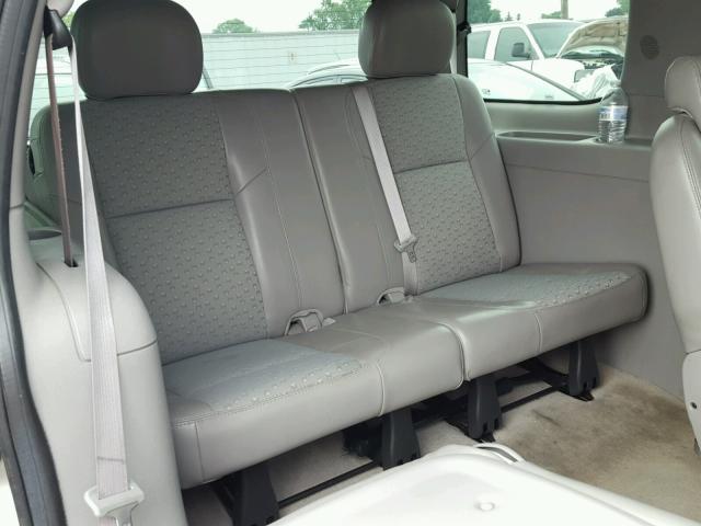 1GNDV23L85D244877 - 2005 CHEVROLET UPLANDER L 银色 照片 9