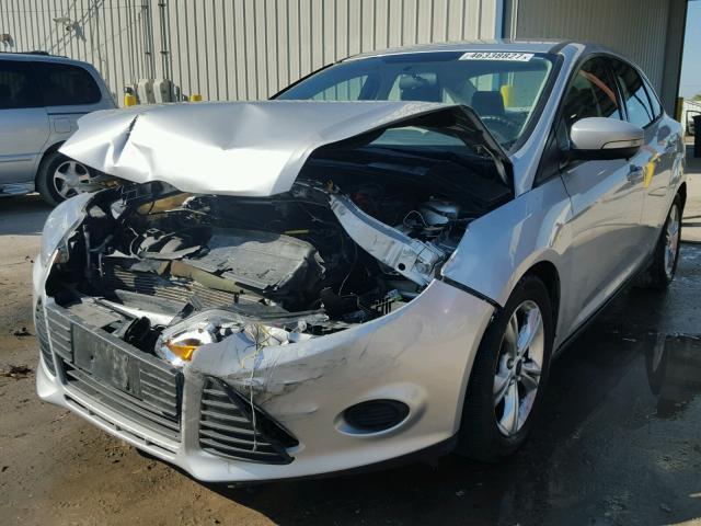 1FADP3F25EL252085 - 2014 FORD FOCUS SILVER photo 2