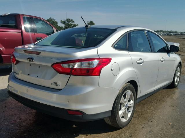 1FADP3F25EL252085 - 2014 FORD FOCUS SILVER photo 4