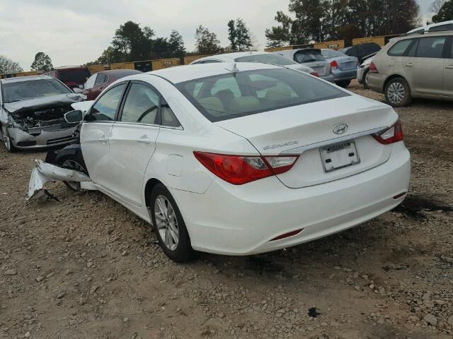 5NPEB4AC3CH445436 - 2012 HYUNDAI SONATA GLS WHITE photo 3