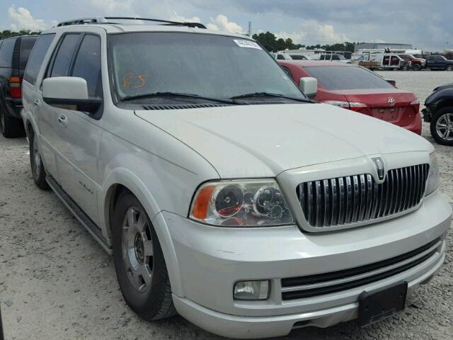 5LMFU27596LJ22867 - 2006 LINCOLN NAVIGATOR Weiß Foto 1