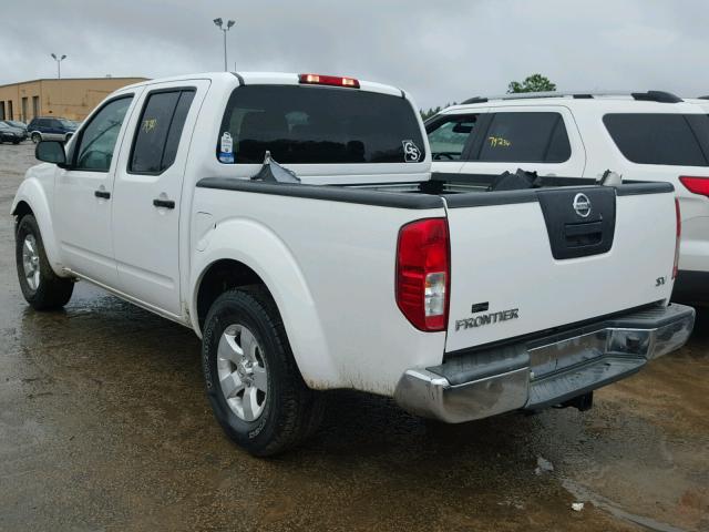 1N6AD0ER7BC436942 - 2011 NISSAN FRONTIER S WHITE photo 3