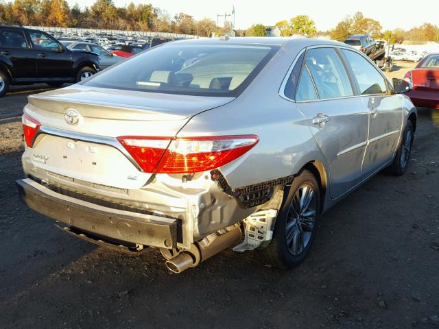4T1BF1FK2HU359064 - 2017 TOYOTA CAMRY LE 银色 照片 4