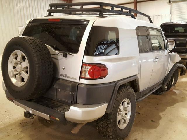 JTEBU11F170051373 - 2007 TOYOTA FJ CRUISER SILVER photo 4