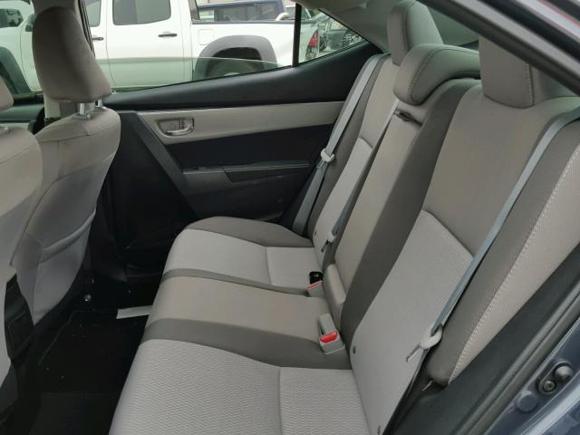 5YFBURHE4HP574197 - 2017 TOYOTA COROLLA L GRAY photo 6