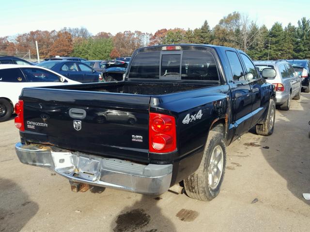 1D7HW48N35S134897 - 2005 DODGE DAKOTA QUA BLACK photo 4