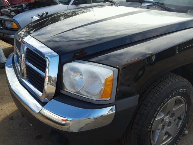 1D7HW48N35S134897 - 2005 DODGE DAKOTA QUA BLACK photo 9