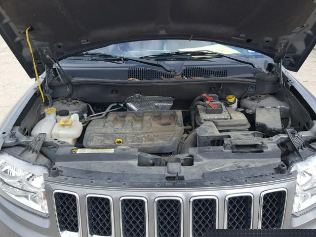 1C4NJCBBXDD282410 - 2013 JEEP COMPASS SP 灰色 照片 7
