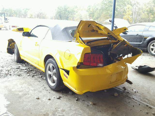 1ZVHT85HX55206019 - 2005 FORD MUSTANG GT YELLOW photo 3