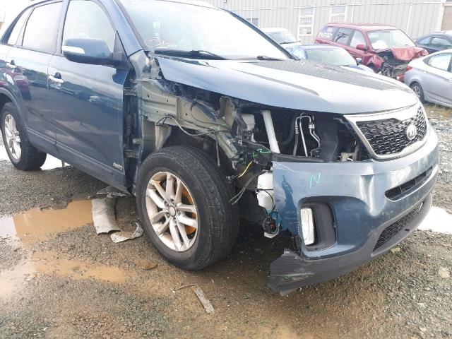 5XYKTCA61FG579815 - 2015 KIA SORENTO LX BLUE photo 9