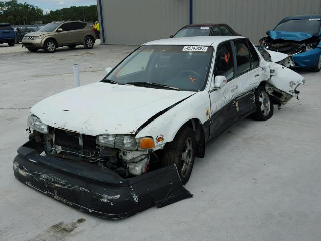 1HGCB7691PA160612 - 1993 HONDA ACCORD 10T WHITE photo 2