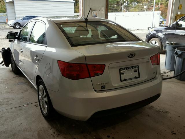 KNAFU4A26C5609992 - 2012 KIA FORTE EX SILVER photo 3