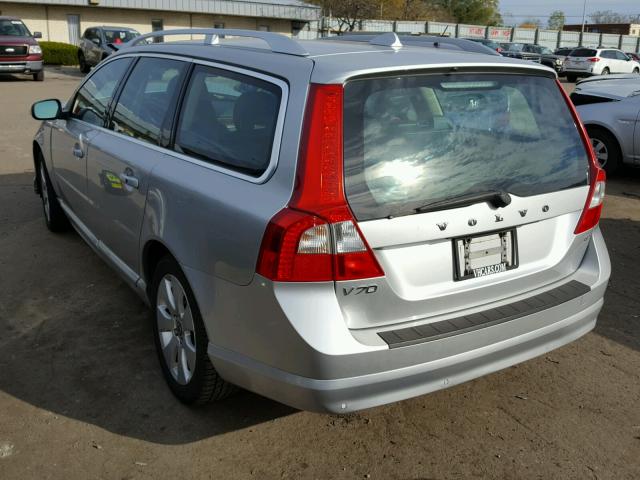 YV1BW982381022060 - 2008 VOLVO V70 3.2 SILVER photo 3