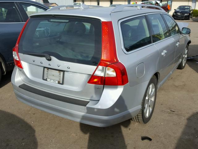 YV1BW982381022060 - 2008 VOLVO V70 3.2 SILVER photo 4