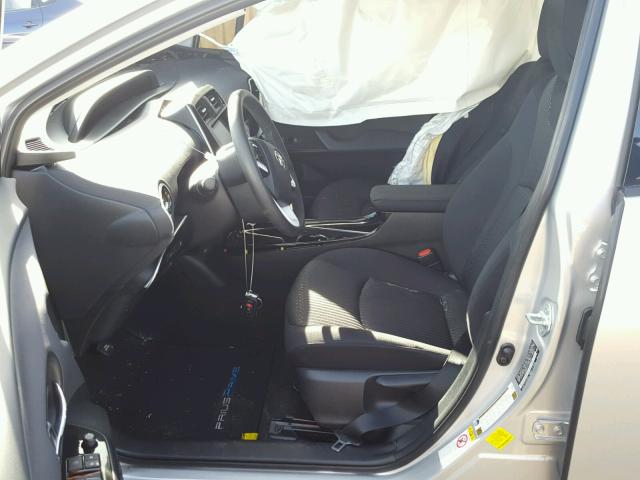 JTDKARFP0H3003540 - 2017 TOYOTA PRIUS PRIM SILVER photo 5