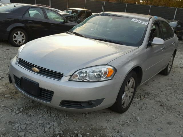 2G1WU58R679331298 - 2007 CHEVROLET IMPALA LTZ SILVER photo 2